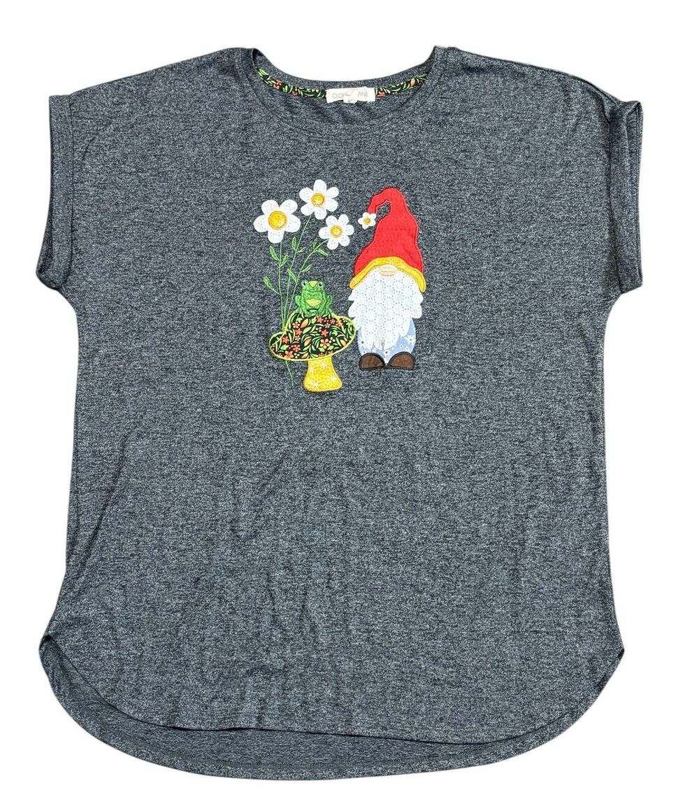 Clover + Pine Short Sleeve T-Shirt Sz XL Embroidered Gnome Mushroom Frog Whimsy